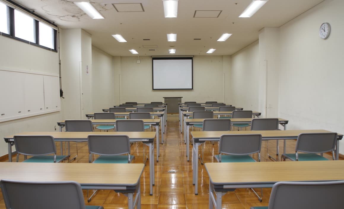 会議室C